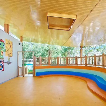 Voyage Sorgun מלון