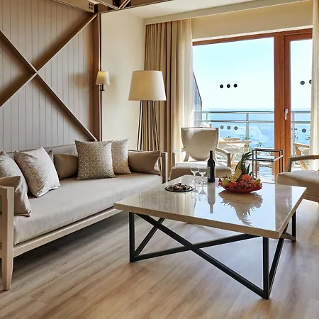 Voyage Sorgun Szálloda Side